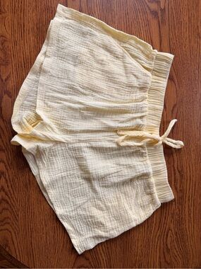 Light Yellow Women's Cotton Pullover Shorts